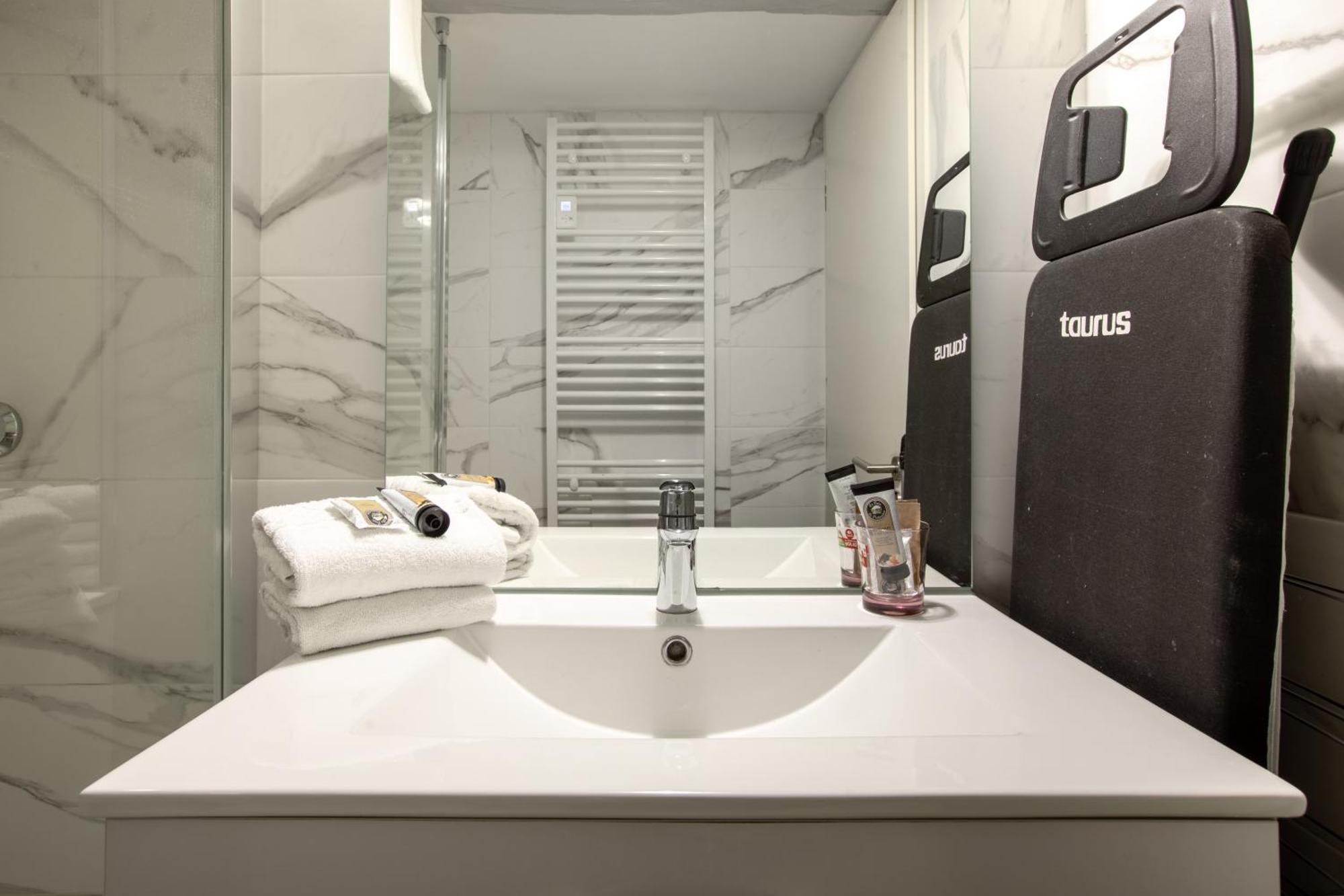 Duplex Atypique Au Coeur De Mulhouse Apartment Luaran gambar